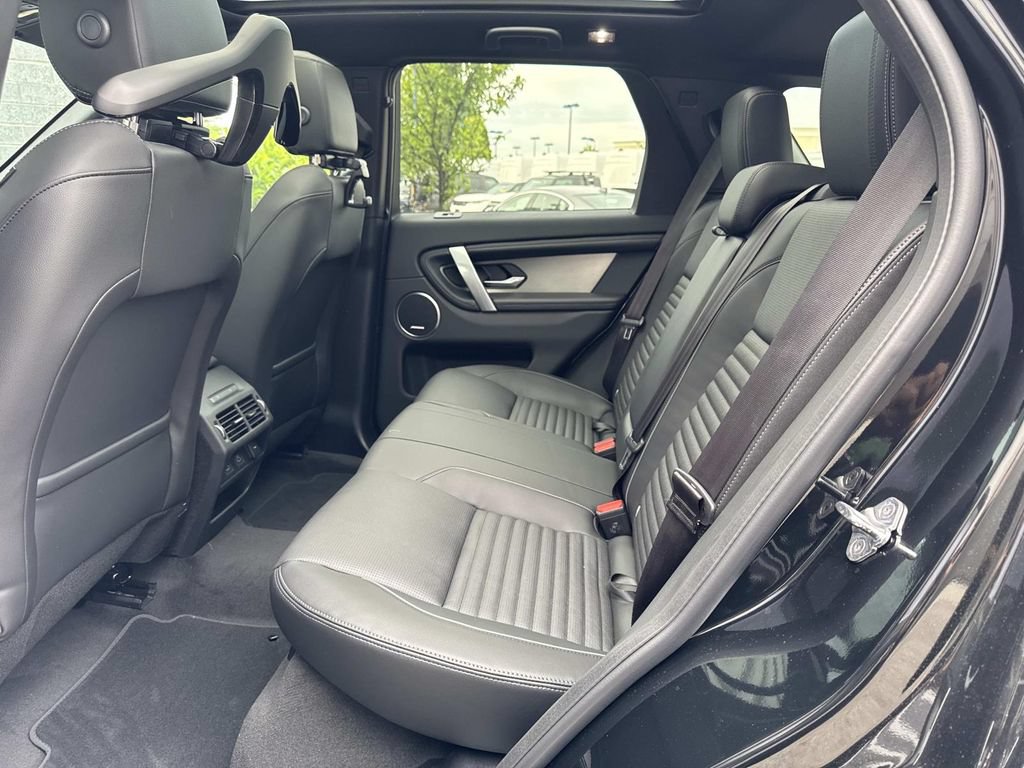 New 2026 Land Rover Discovery Sport Landmark AWD/4WD image 13