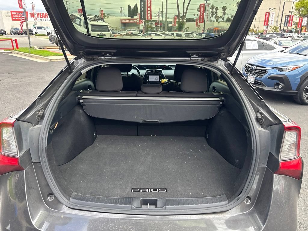 Used 2022 Toyota Prius LE FWD image 10