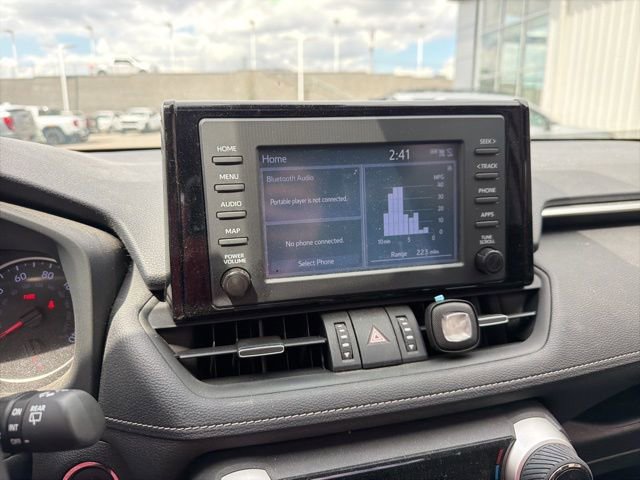 Used 2019 Toyota RAV4 XLE Premium image 11