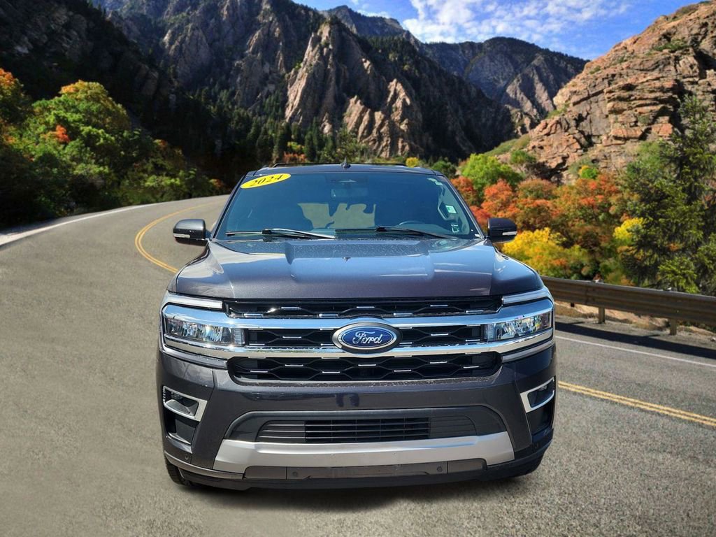 Used 2024 Ford Expedition Limited AWD/4WD image 6