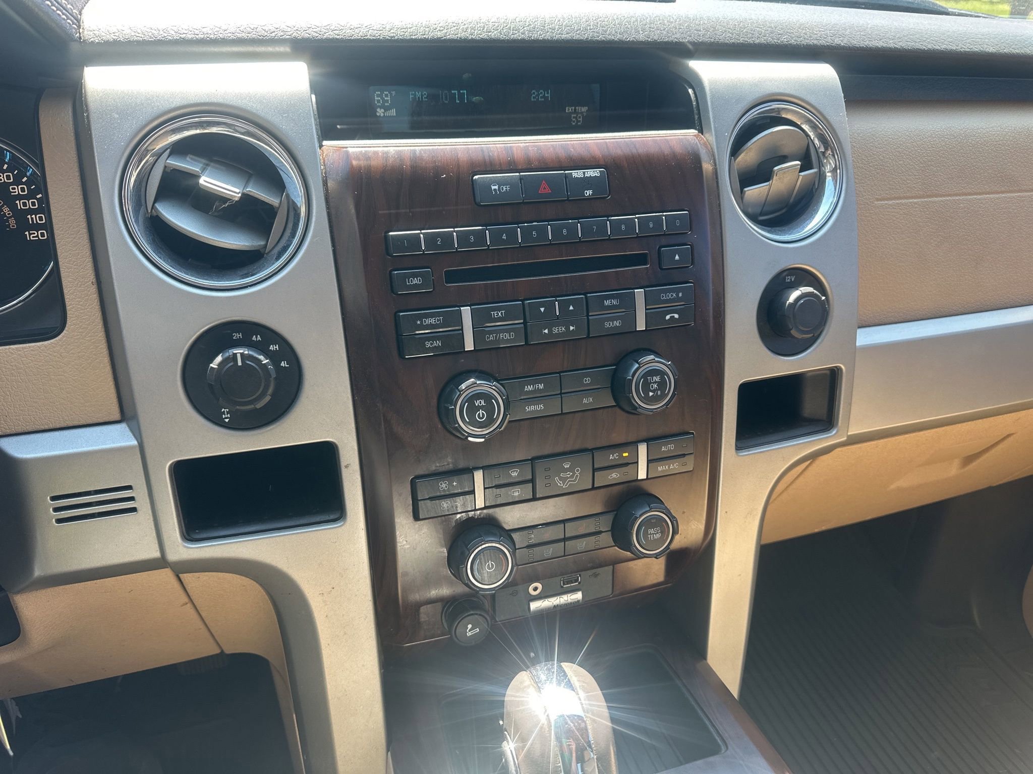 Used 2012 Ford F150 Lariat w/ Lariat Chrome Pkg AWD/4WD image 15