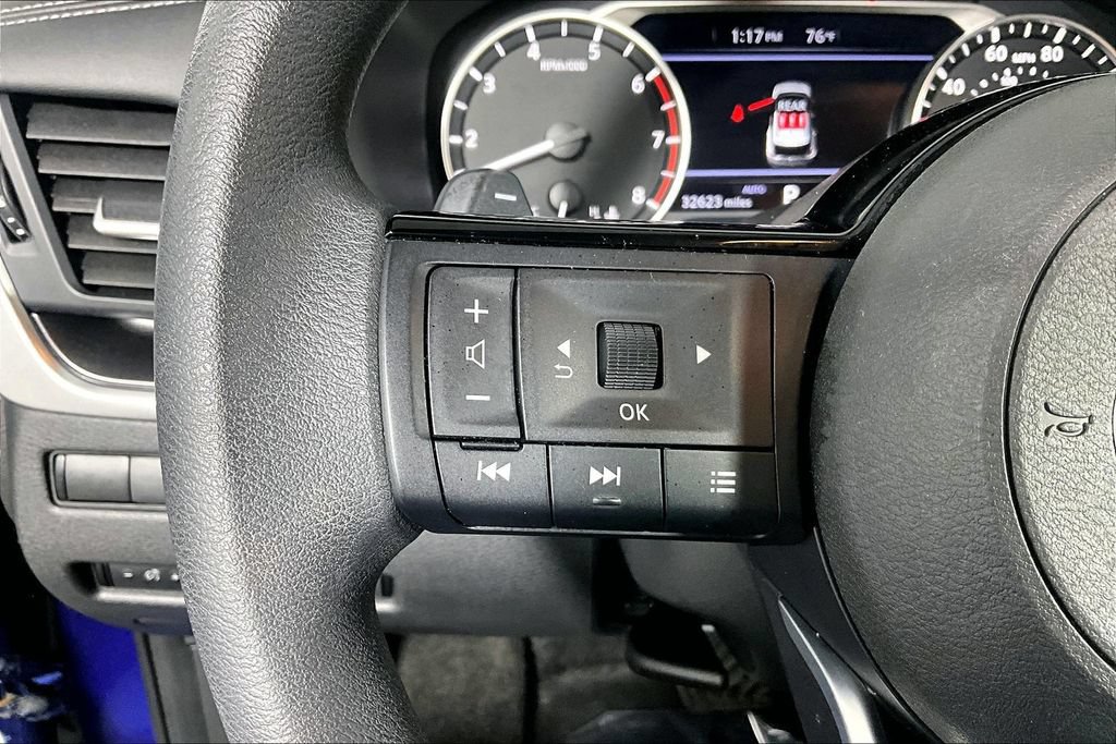 Used 2023 Nissan Rogue SV AWD/4WD image 18