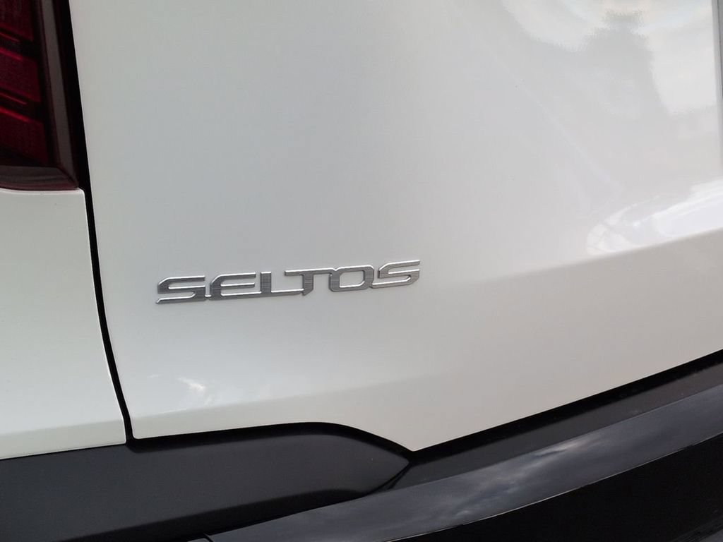 New 2026 Kia Seltos S FWD image 33