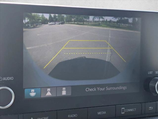 Used 2023 Honda Pilot LX image 14