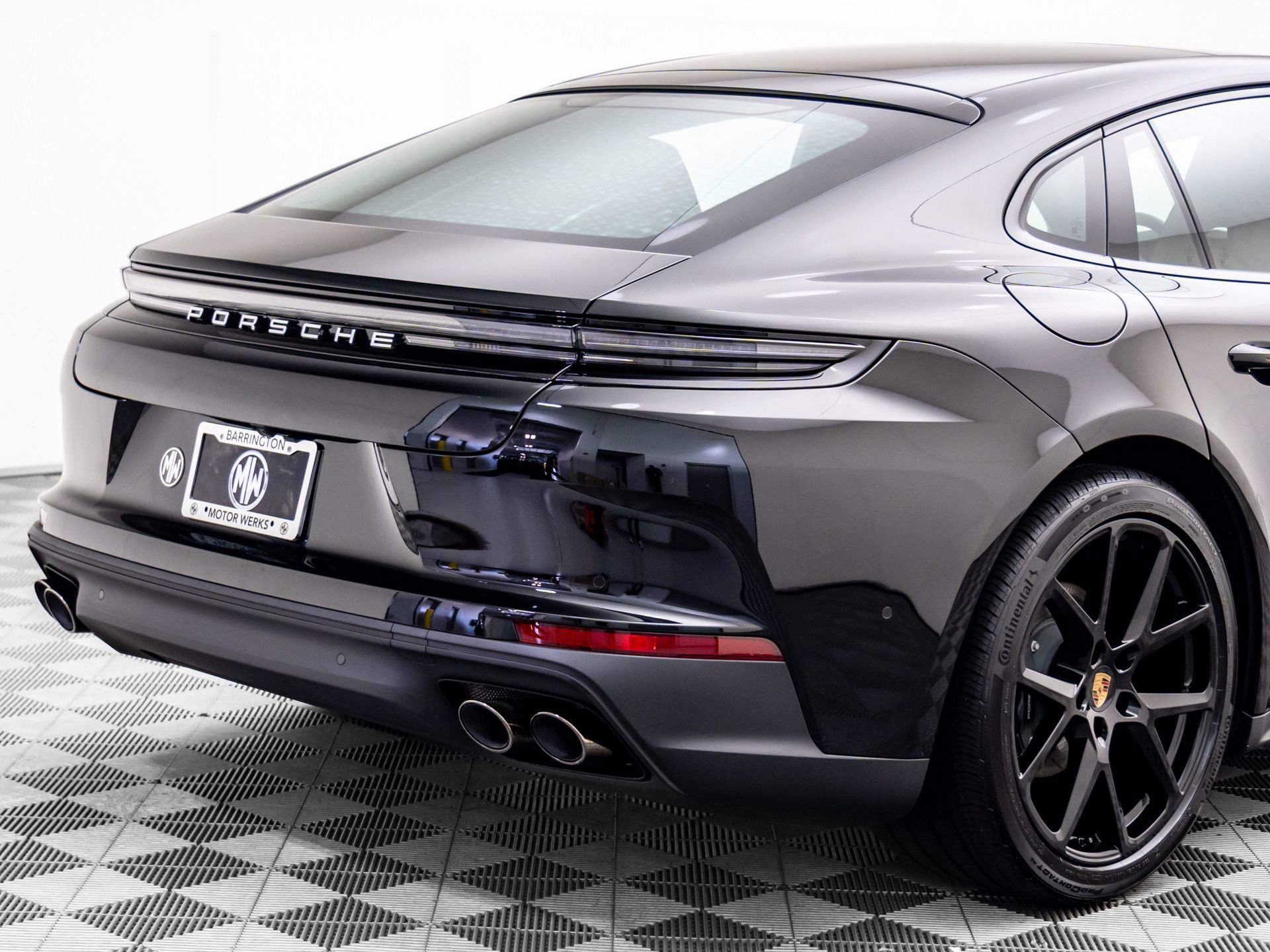 New 2025 Porsche Panamera 4 image 38