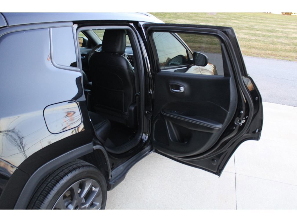 Certified 2021 Jeep Compass Latitude image 16