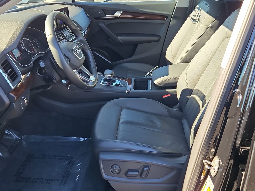 Used 2020 Audi Q5 2.0T Premium w/ Convenience Package image 11