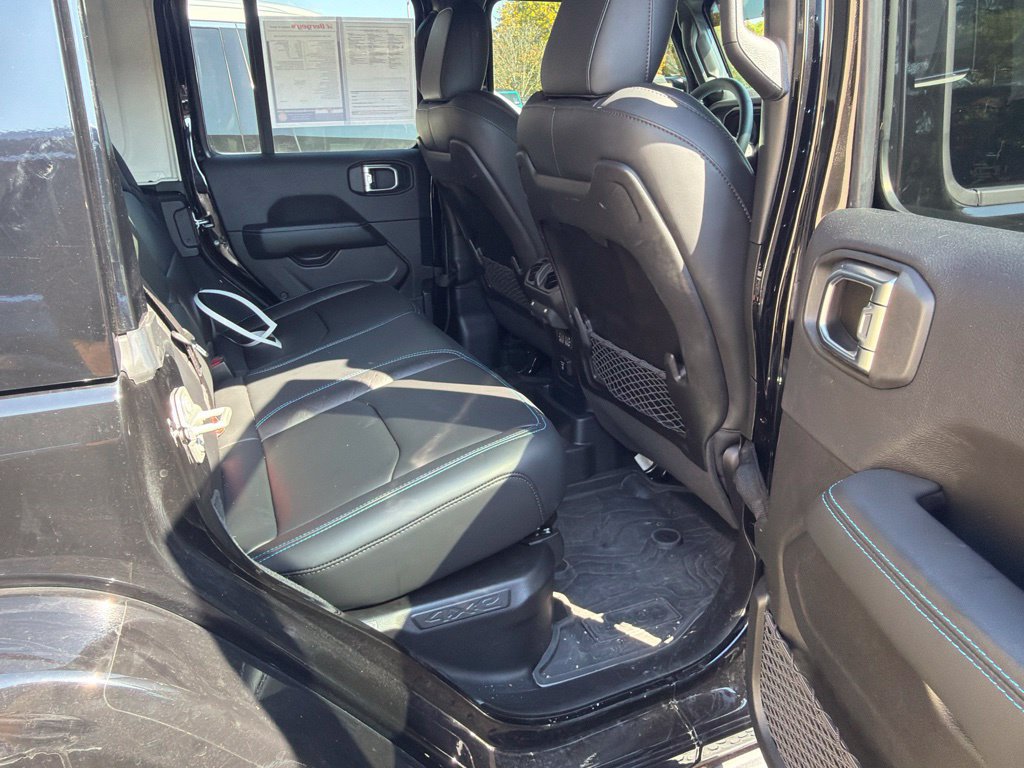 Used 2024 Jeep Wrangler High Altitude AWD/4WD image 8