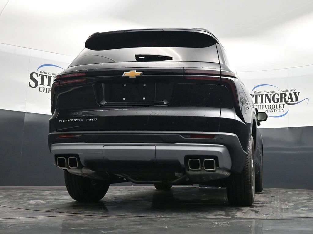 Used 2025 Chevrolet Traverse LT w/ Driver Confidence Package AWD/4WD image 22