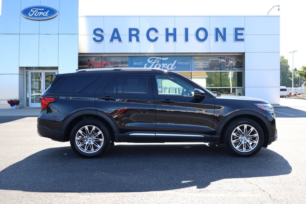 Used 2026 Ford Explorer Platinum AWD/4WD image 2