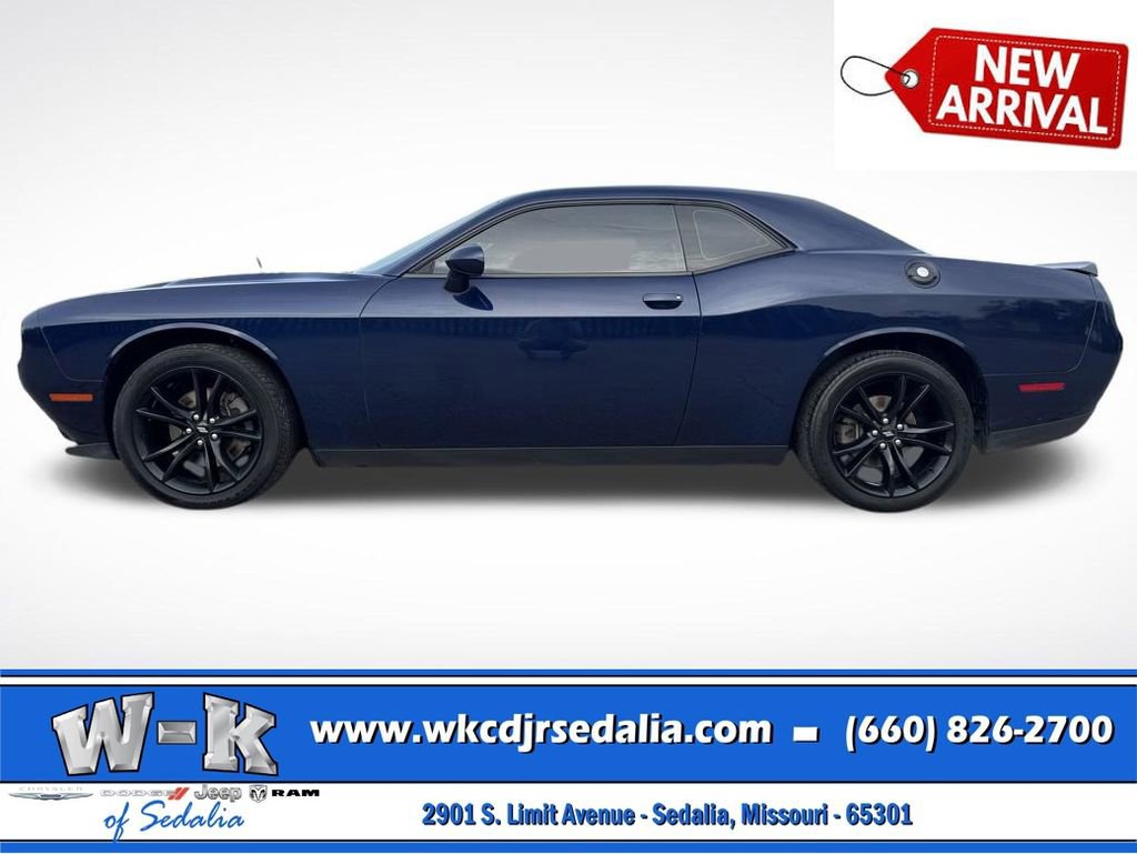 Used 2017 Dodge Challenger SXT Plus image 8