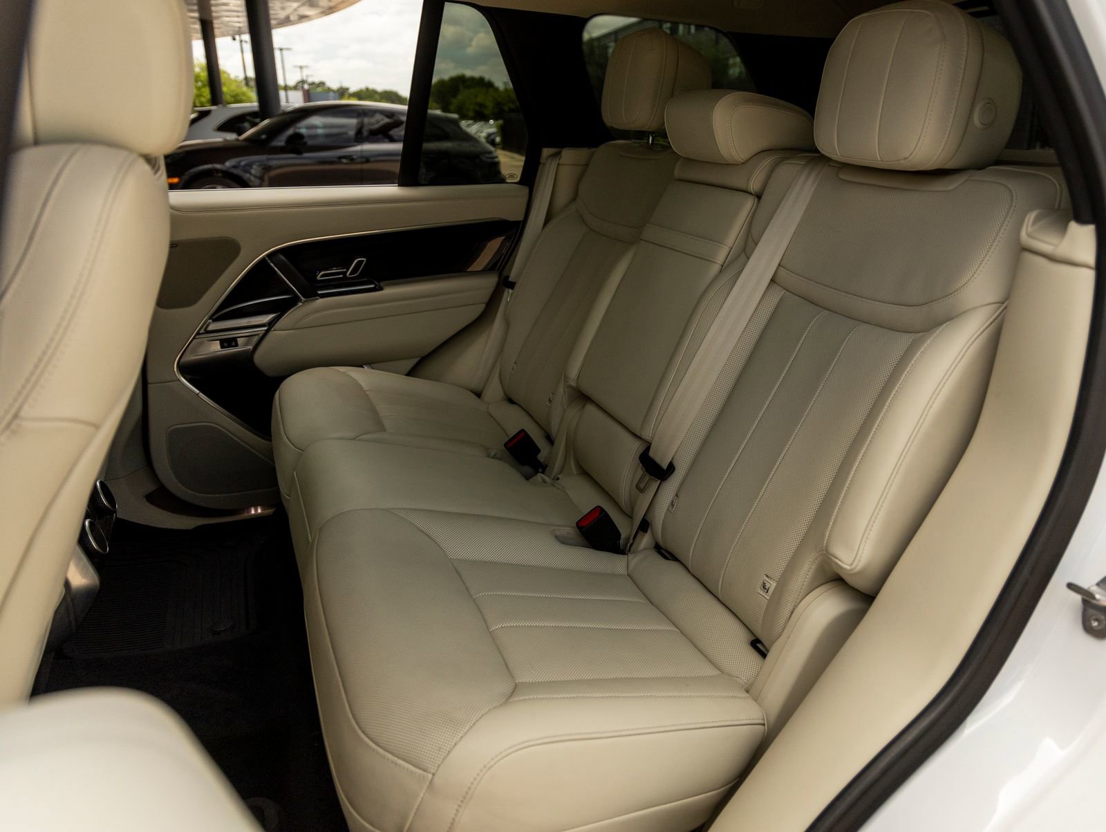 Used 2023 Land Rover Range Rover SE AWD/4WD image 34