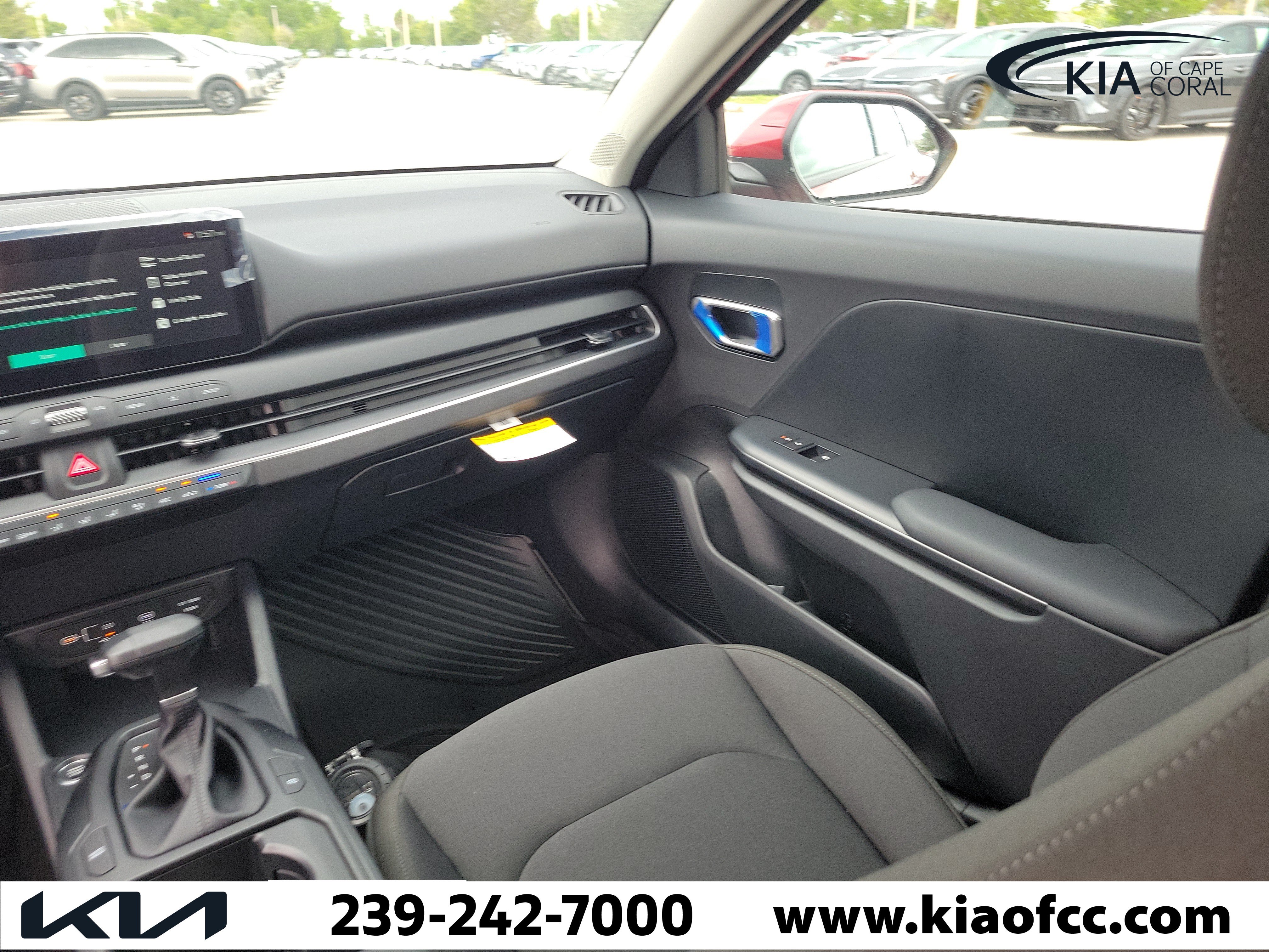 New 2026 Kia K4 FWD image 16