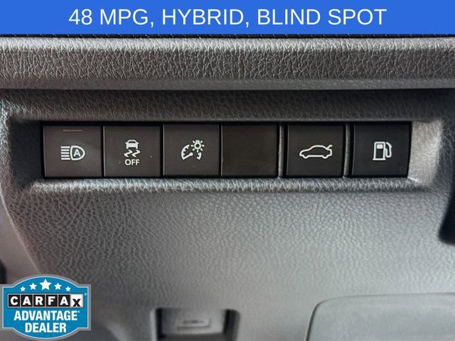 Used 2025 Toyota Camry SE w/ Convenience Package FWD image 10
