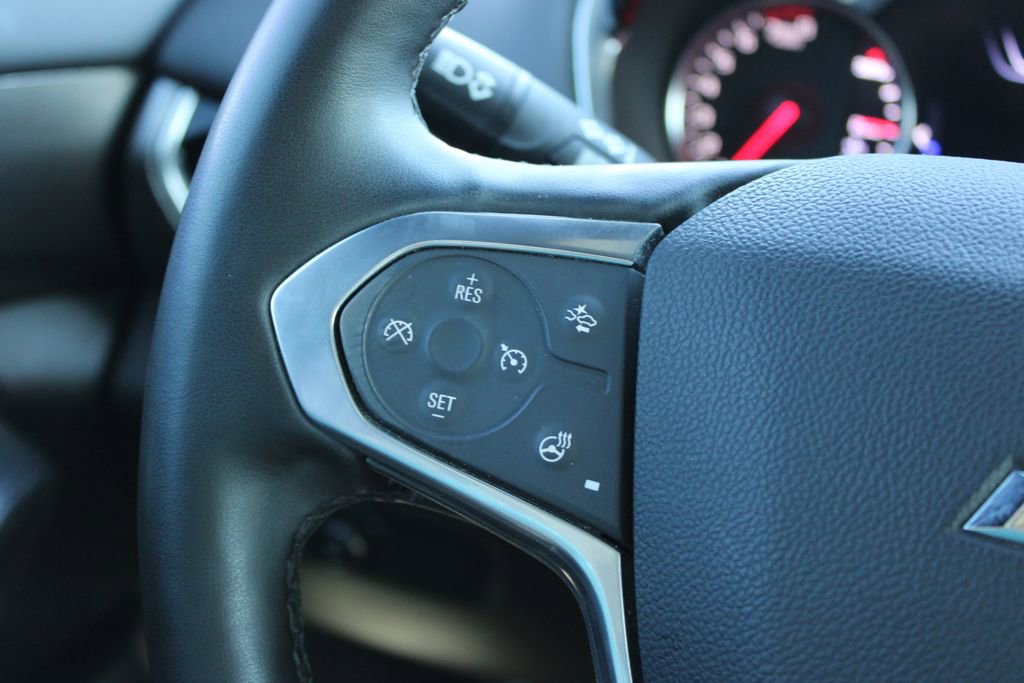 Used 2023 Chevrolet Traverse Premier image 24