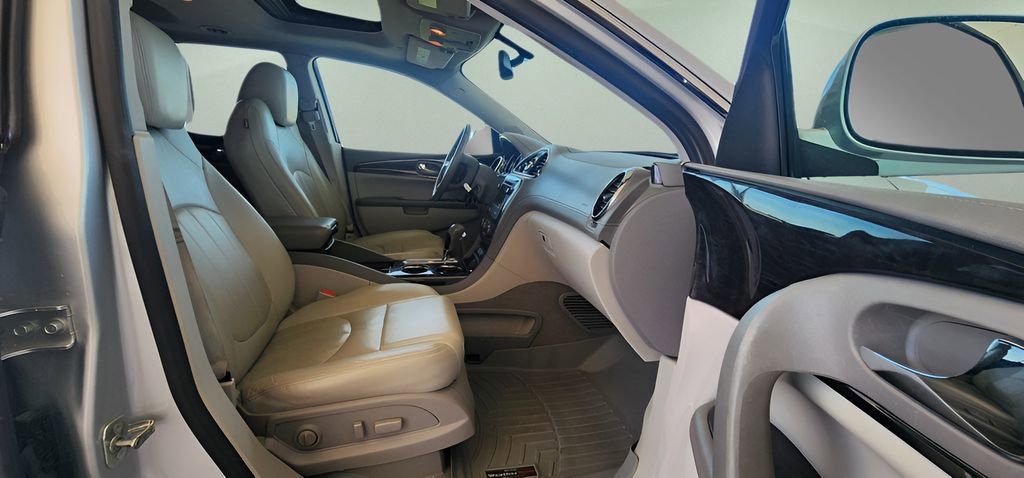 Used 2016 Buick Enclave Leather image 26