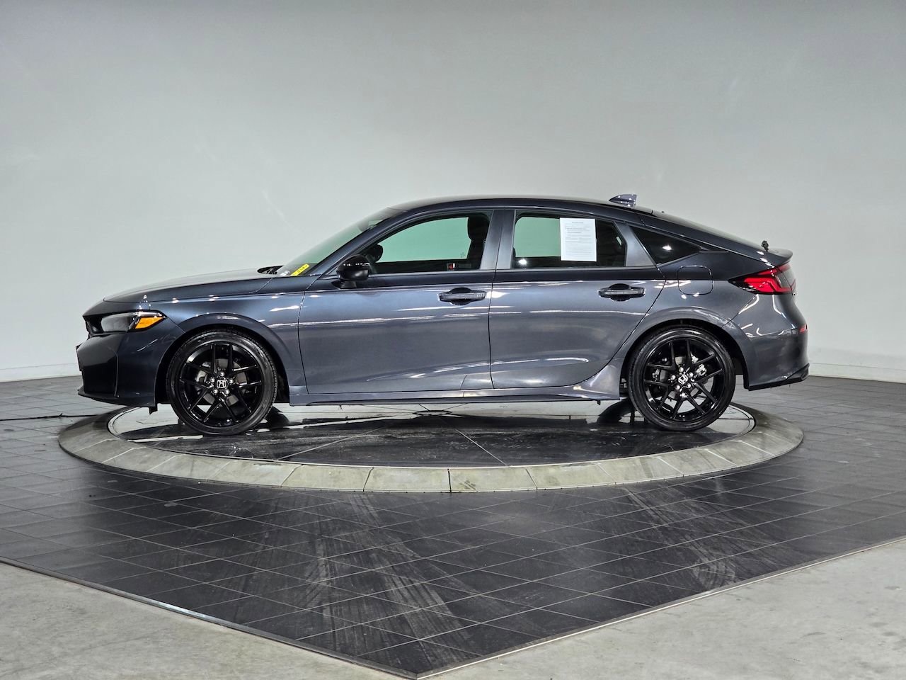 Used 2025 Honda Civic Sport image 6