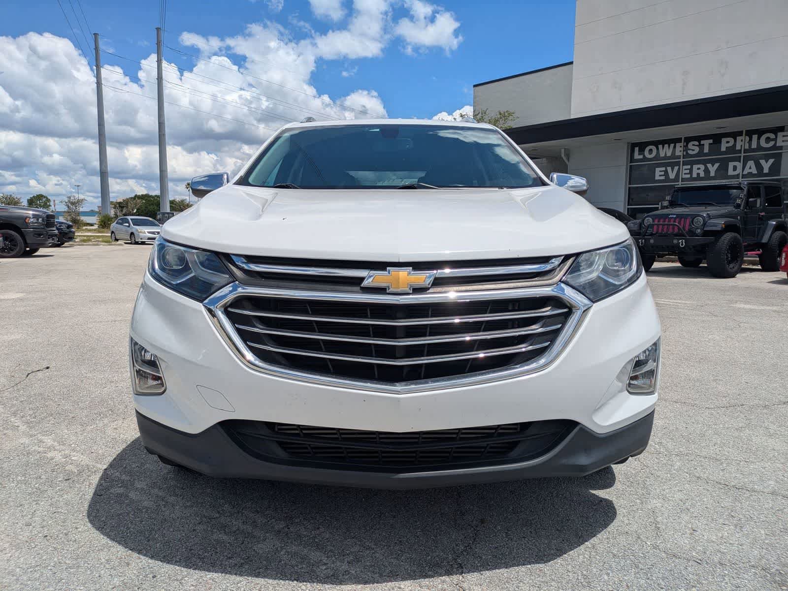 Used 2019 Chevrolet Equinox Premier FWD image 2