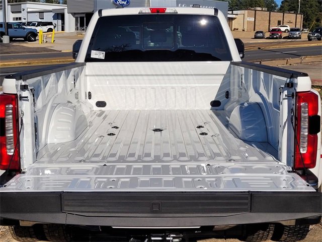 New 2026 Ford F450 Lariat image 7