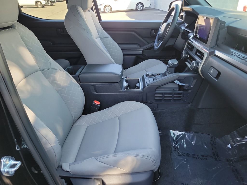 Used 2026 Toyota Tacoma SR5 AWD/4WD image 18