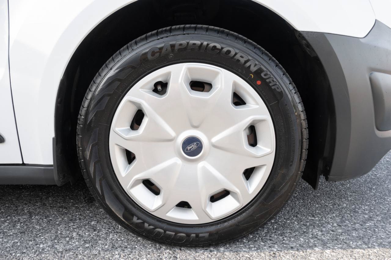 Used 2018 Ford Transit Connect XL FWD image 39