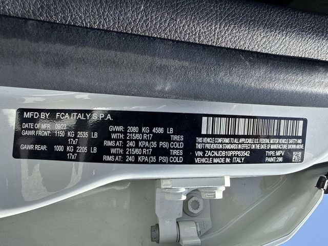 Used 2023 Jeep Renegade Latitude AWD/4WD image 34