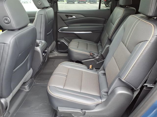 New 2026 Chevrolet Traverse High Country w/ LPO, Floor Liner Package AWD/4WD image 9