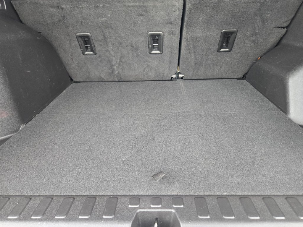 Used 2024 Chevrolet Equinox Premier FWD image 31