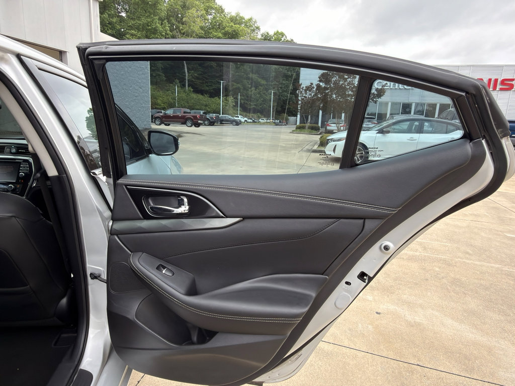 Used 2019 Nissan Maxima 3.5 SV w/ Floor Mat Group FWD image 17