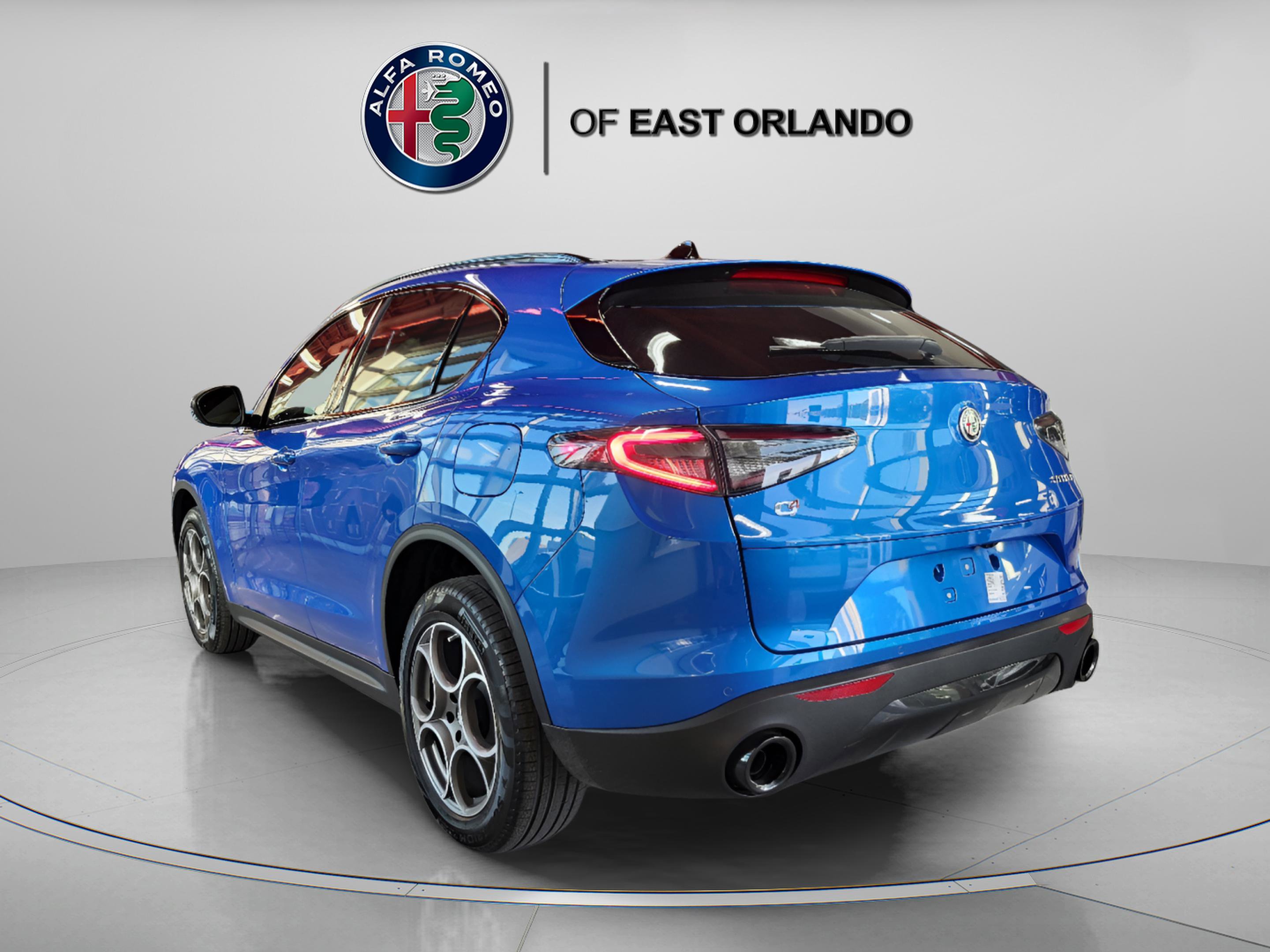New 2025 Alfa Romeo Stelvio Sprint image 6