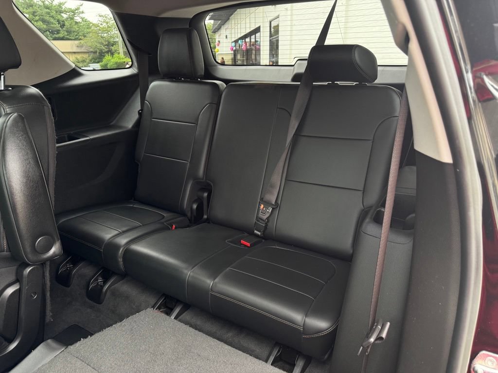 Used 2019 Chevrolet Traverse LT w/ LT Premium Package AWD/4WD image 15