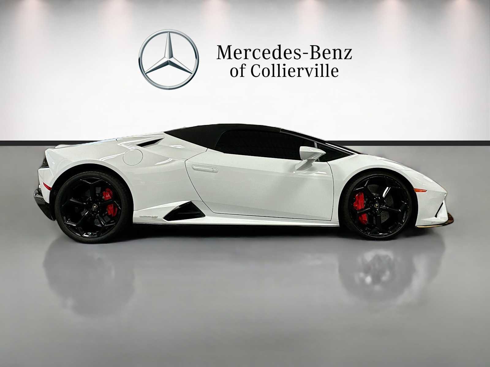 Used 2022 Lamborghini Huracan EVO RWD image 4