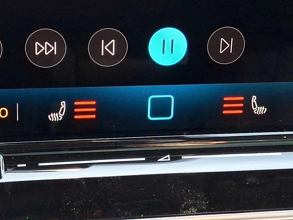 New 2026 Volkswagen Tiguan SE R-Line AWD/4WD image 17