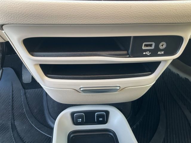 Used 2018 Chrysler Pacifica Touring Plus w/ Tire & Wheel Group image 19