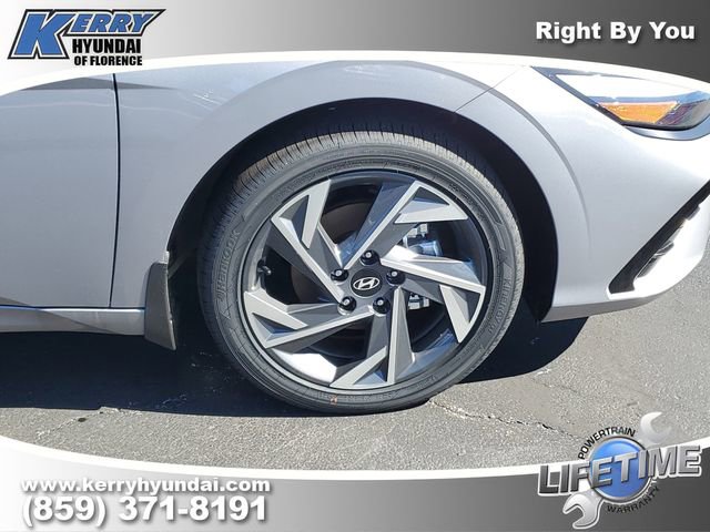 New 2026 Hyundai Elantra Limited image 6