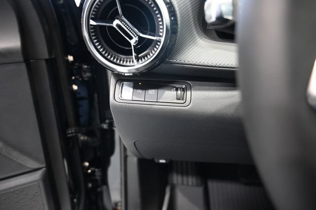 New 2026 Chevrolet Equinox LT w/ Convenience Package II FWD image 24