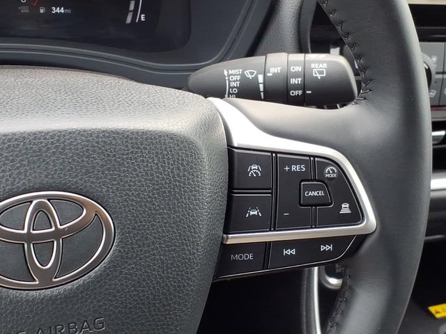 Used 2026 Toyota Grand Highlander AWD image 23