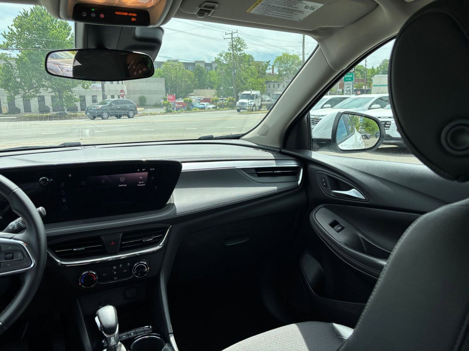 Used 2025 Buick Encore GX Preferred image 34