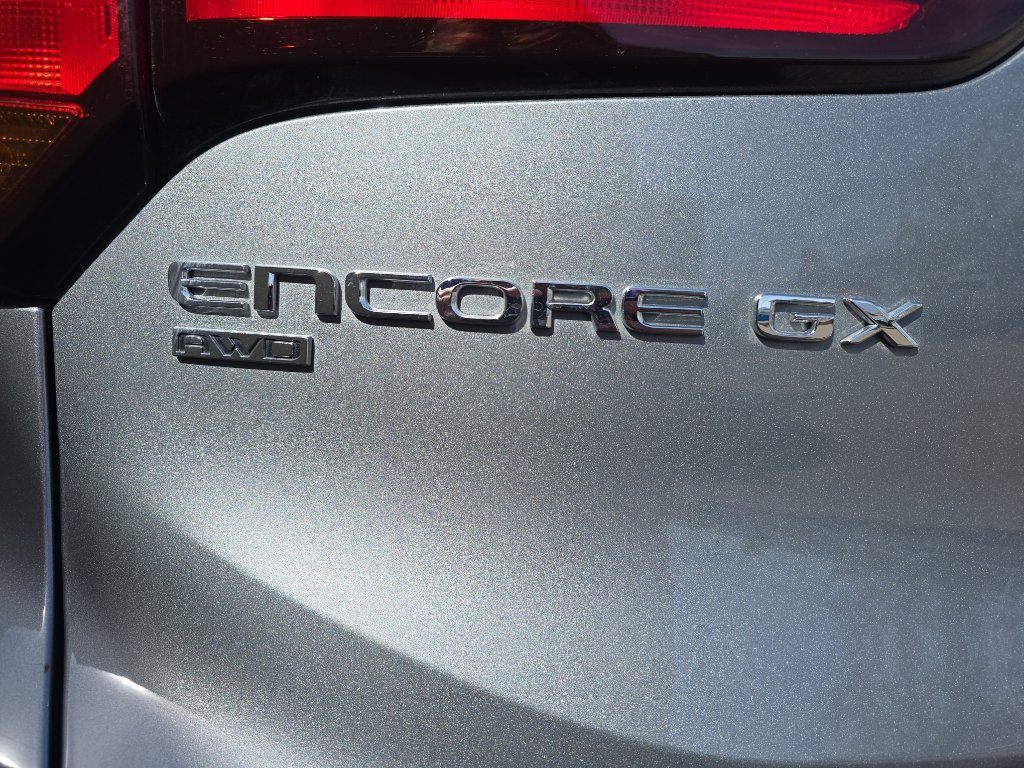 Used 2025 Buick Encore GX Preferred image 10