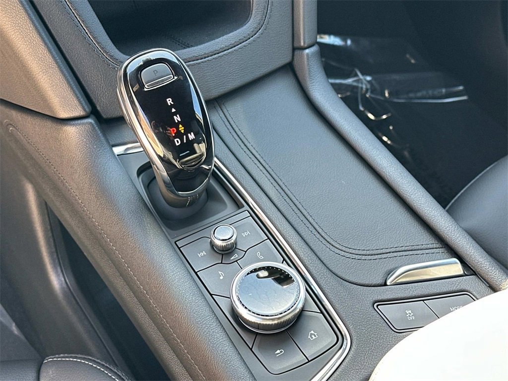 New 2025 Cadillac XT5 Luxury image 22