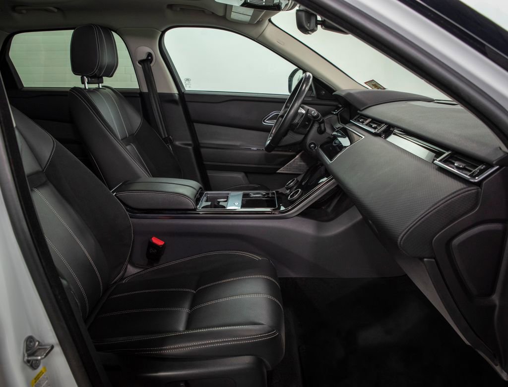 Used 2018 Land Rover Range Rover Velar S image 19