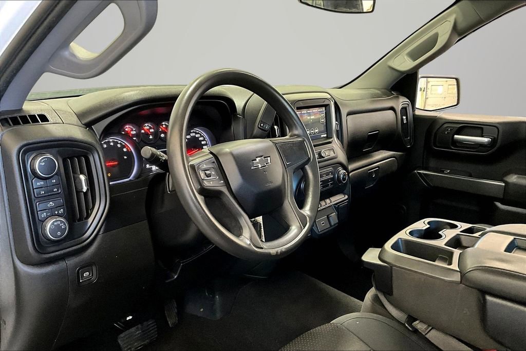 Used 2019 Chevrolet Silverado 1500 Custom Trail Boss w/ Custom Convenience Package AWD/4WD image 17