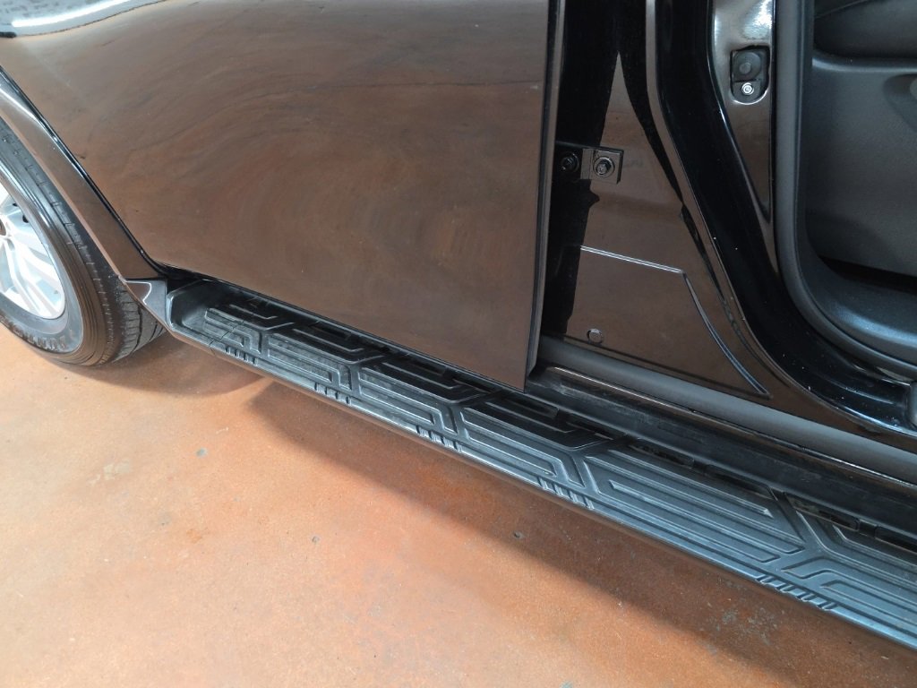 Used 2024 Nissan Armada SV image 12