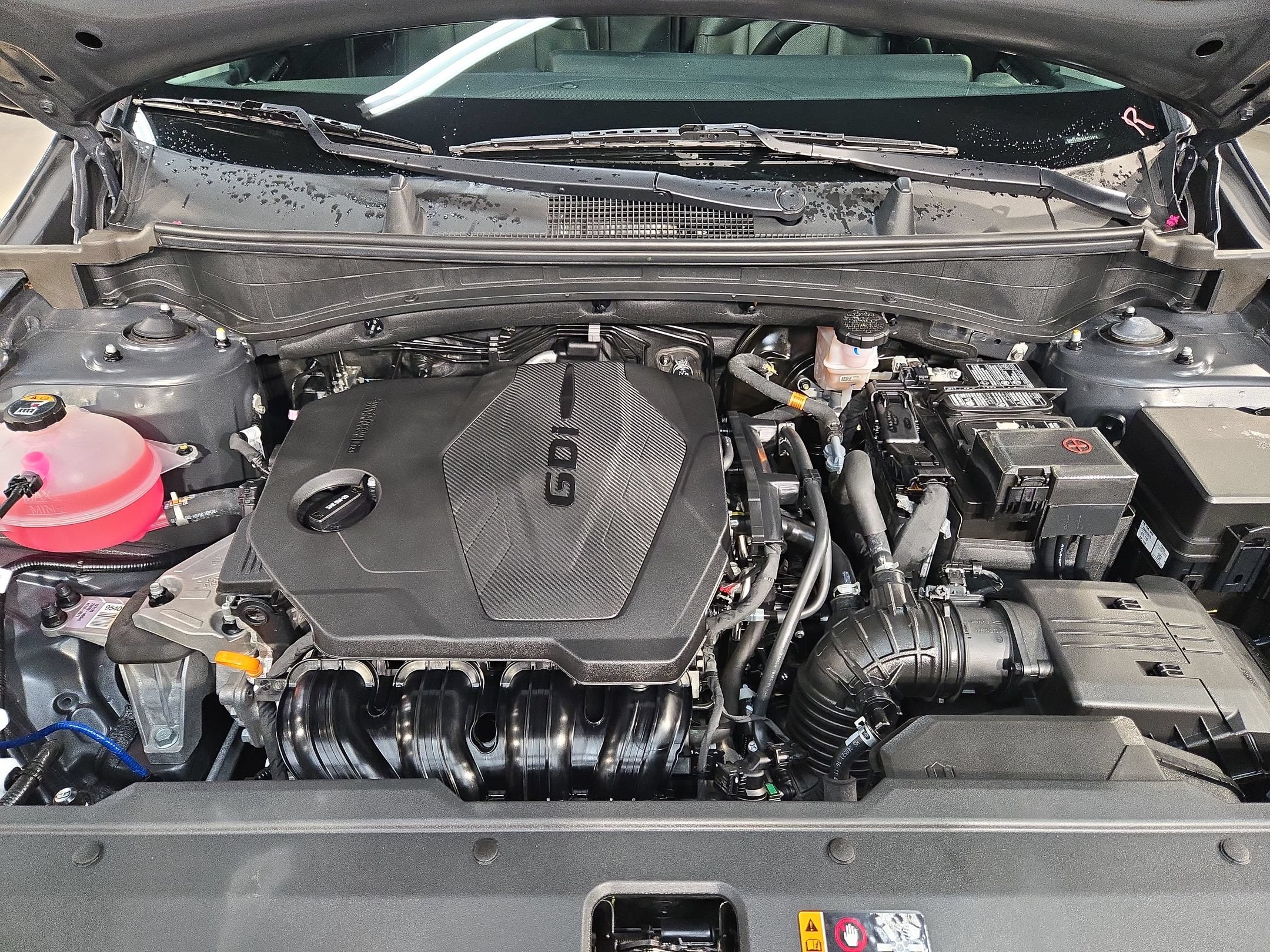 Used 2025 Kia Sportage EX FWD image 19