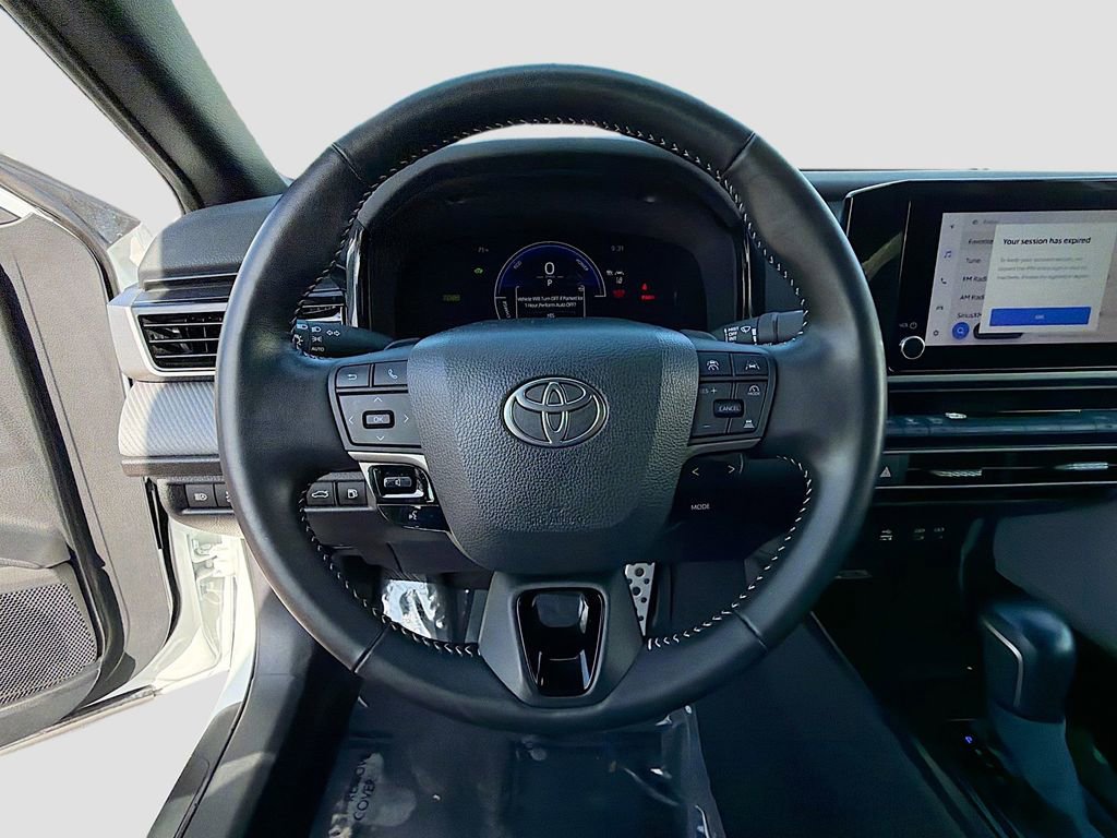 Used 2025 Toyota Camry SE FWD image 37