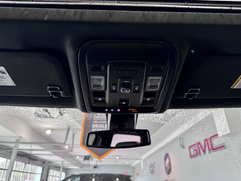 Certified 2022 Chevrolet Tahoe RST w/ Sport Performance Package AWD/4WD image 30