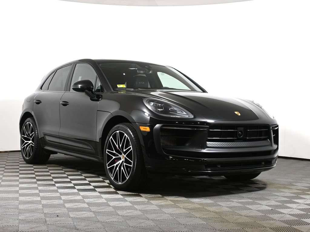 Used 2024 Porsche Macan GTS AWD/4WD image 9