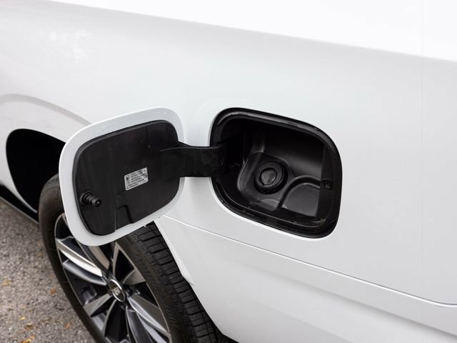 Used 2026 Cadillac Escalade ESV Sport w/ Touring Package image 60