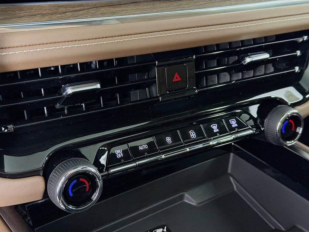 New 2026 Chevrolet Suburban High Country AWD/4WD image 12