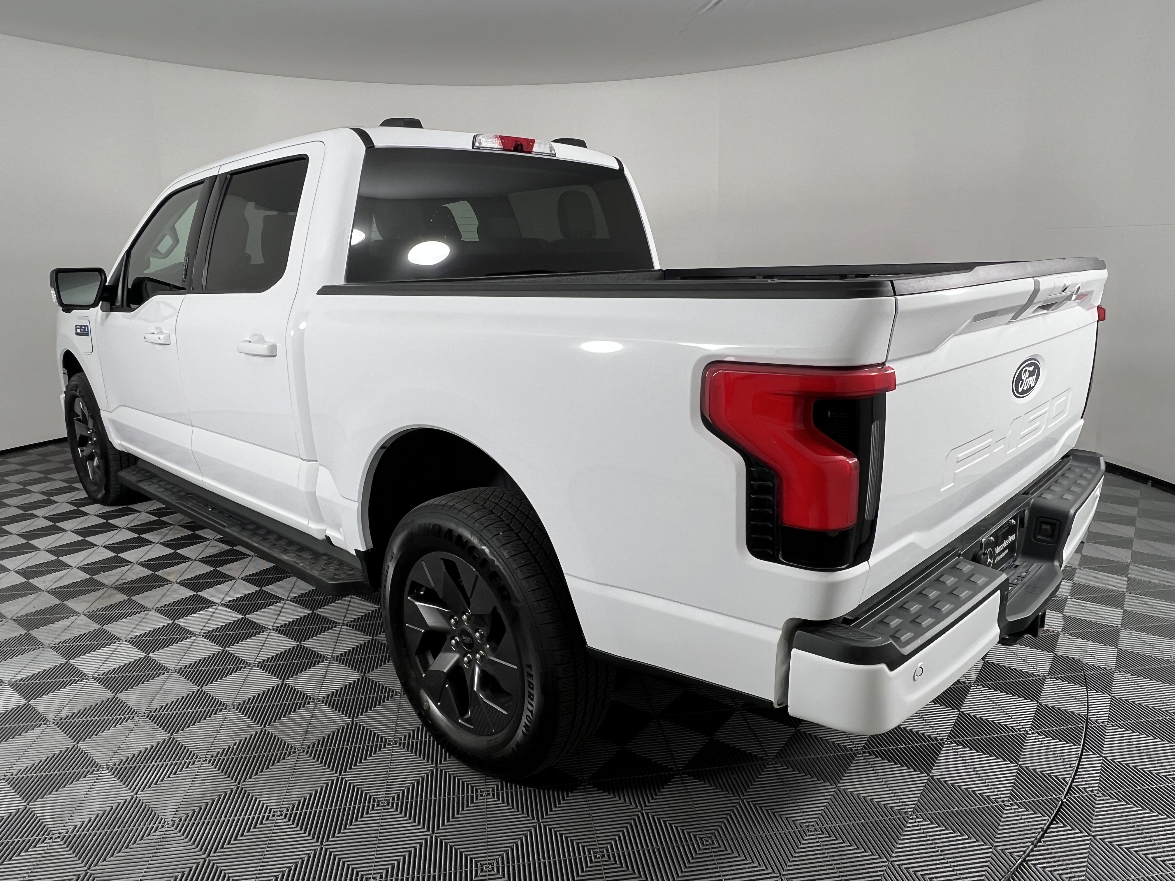 Used 2024 Ford F150 Lightning Flash image 10